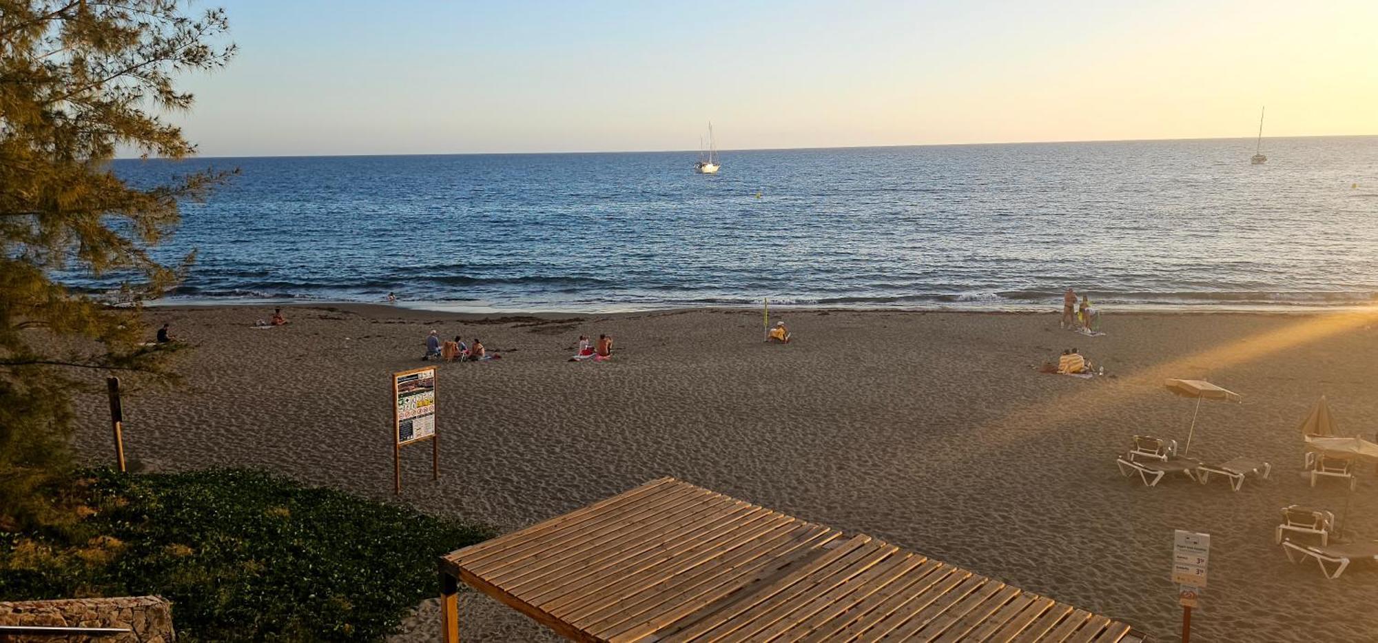 Beachfront Patalavaca Buitenkant foto